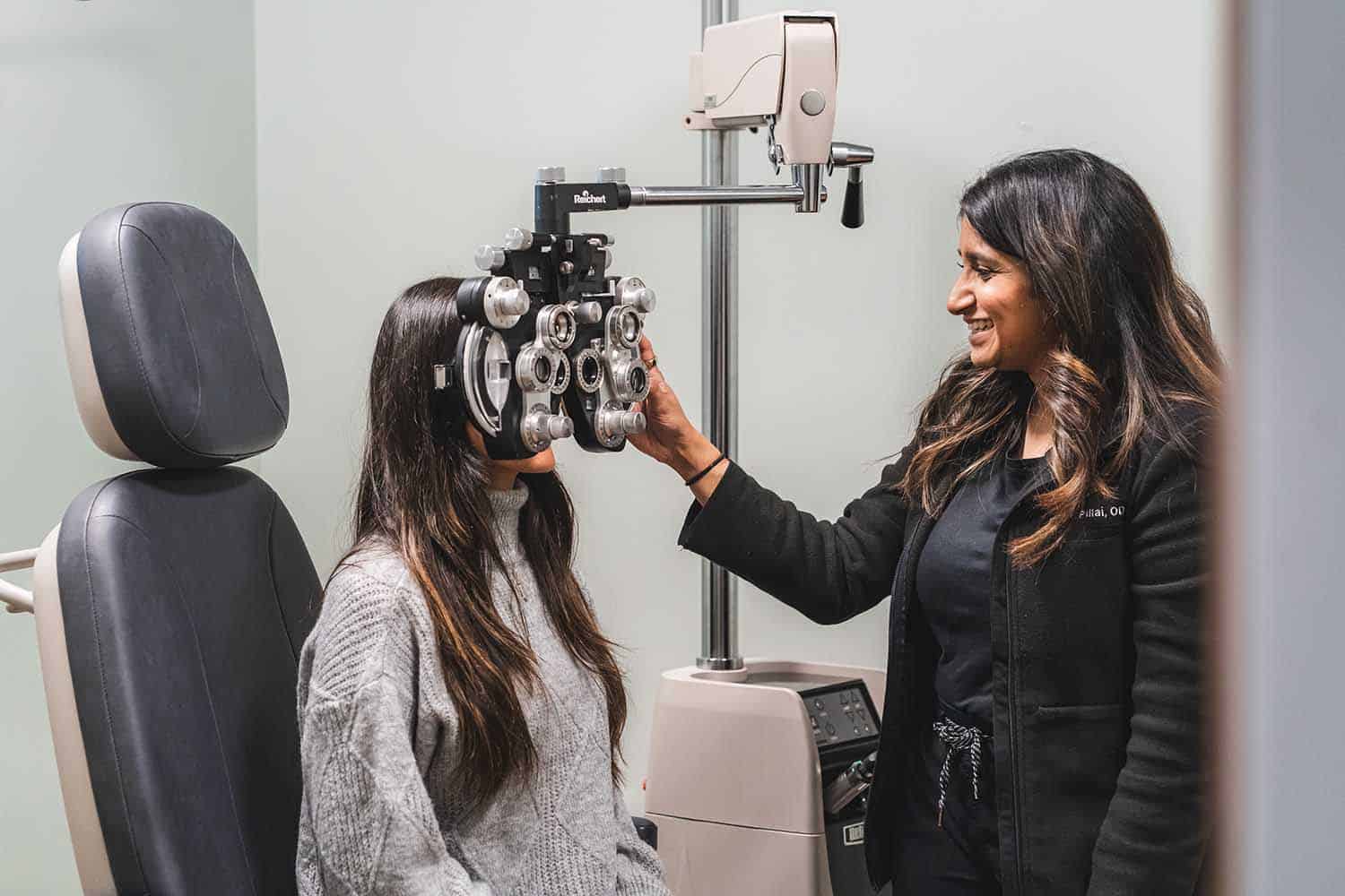 Dynamic Clarity Eye Center Design Illustration Dynamic Clarity Eye Center Design Illustration